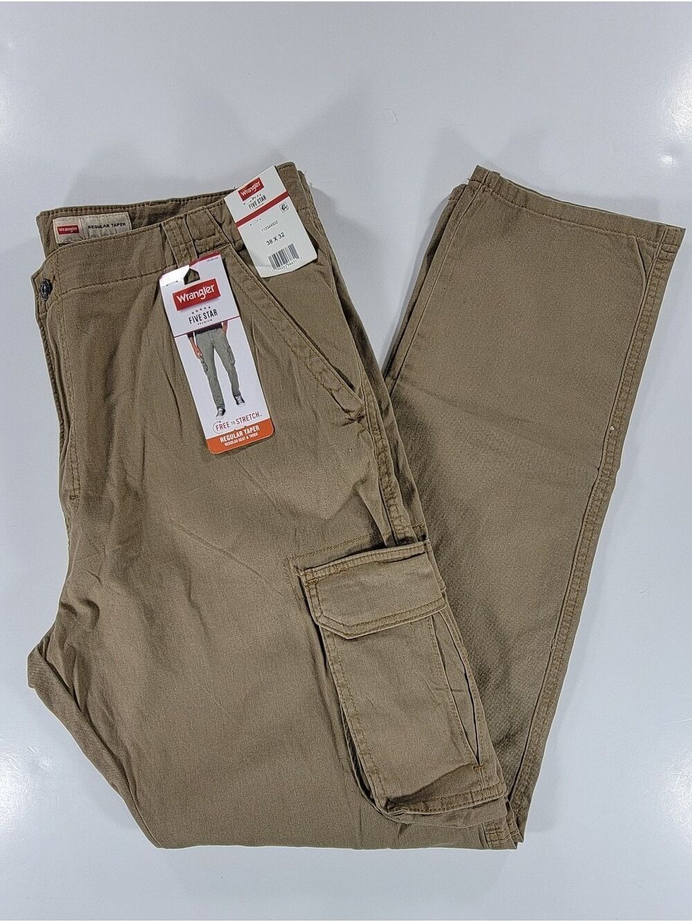 NEW Wrangler Men's Regular Taper Stretch Cargo Pants Khaki Tan 38x32 NWT